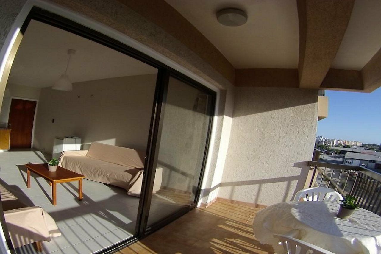 Staycentral ラルナカ エクステリア 写真